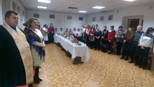 Капелани УГКЦ завітали з колядою у Львівський обласний дитячий психо-неврологічний диспансер Капелани УГКЦ завітали з колядою у Львівський обласний дитячий психо-неврологічний диспансер